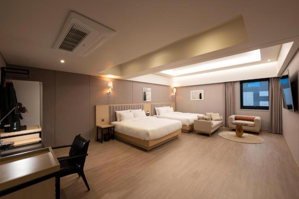 Hound Hotel Yeonsan Busan Dış mekan fotoğraf