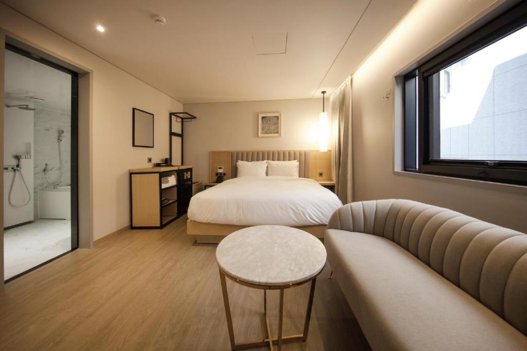 Hound Hotel Yeonsan Busan Dış mekan fotoğraf